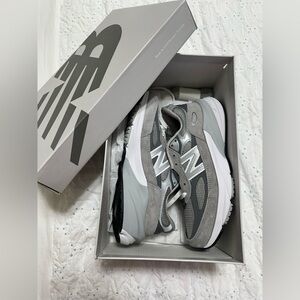 Brand new New Balance 990 Running Shoes
